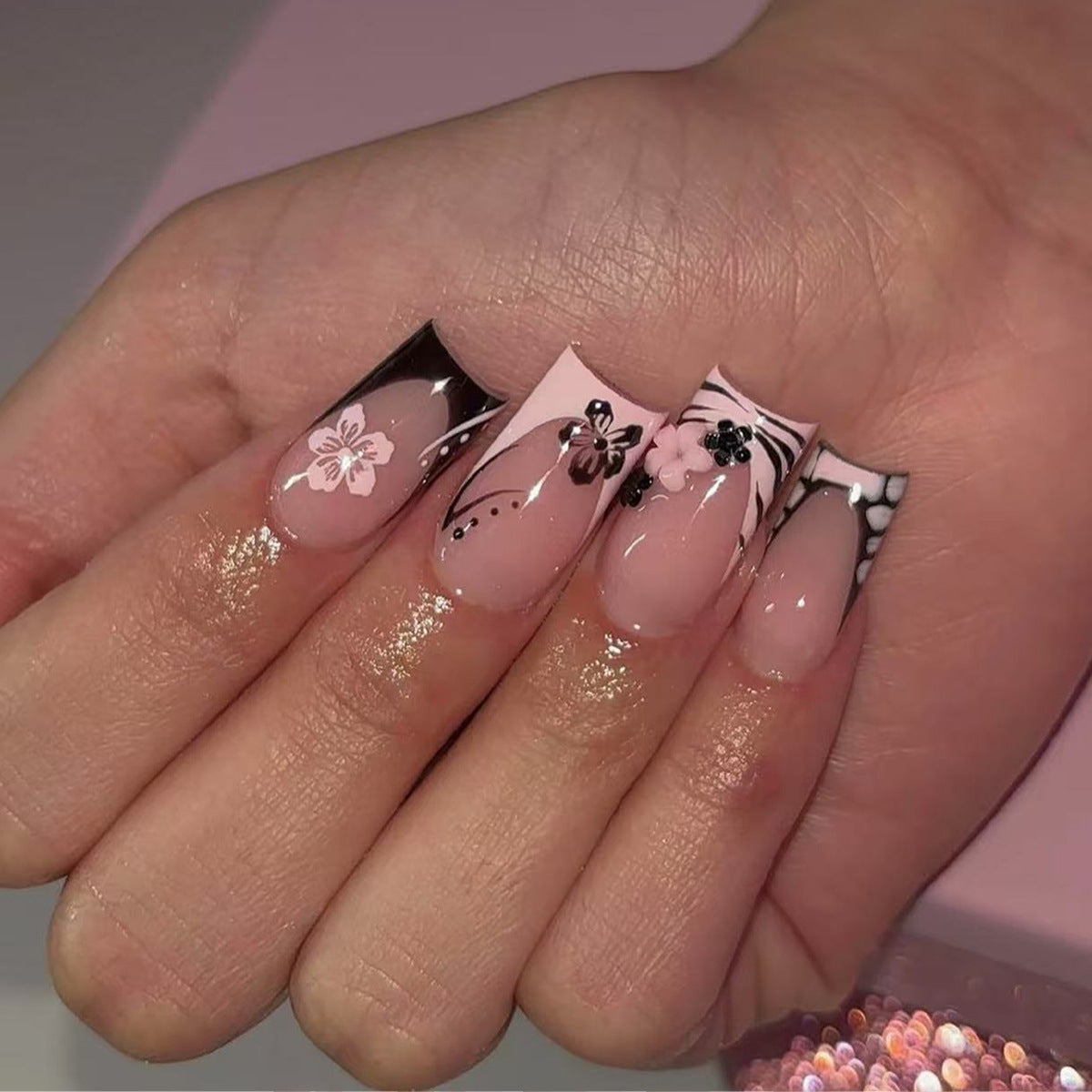 24pcs/Set Pink-Black French Medium Square 3D Floral Press On Nails