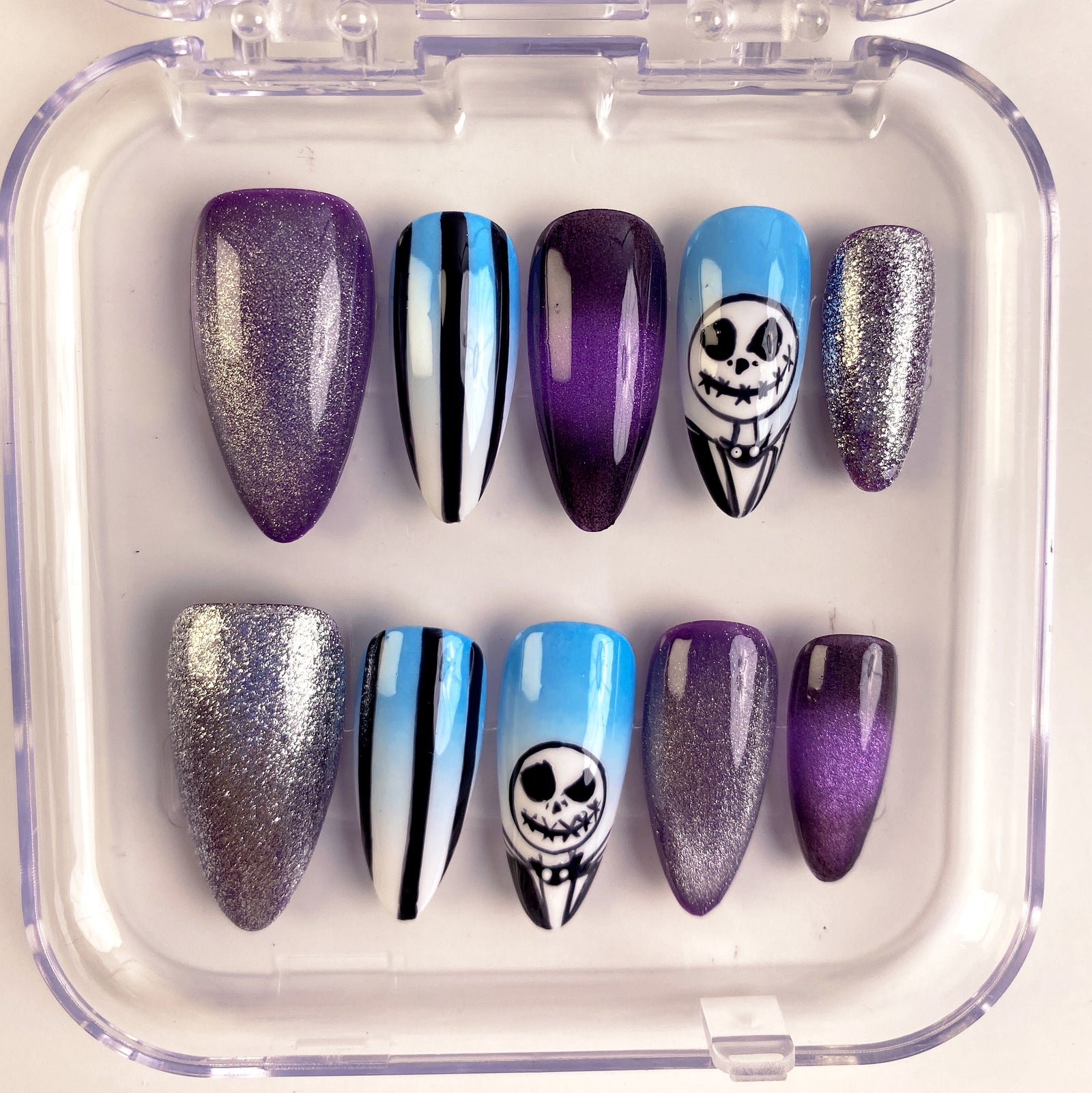 Skull Stripes
