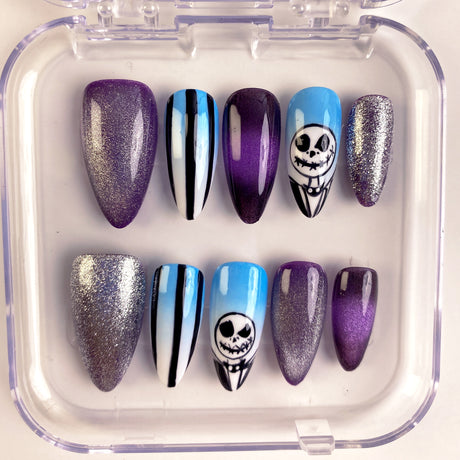 Skull Stripes