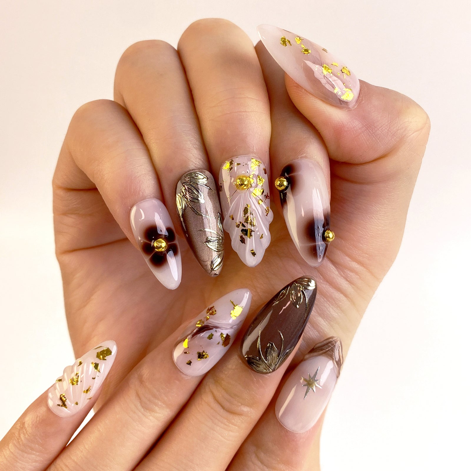 Cat Eye Bloom