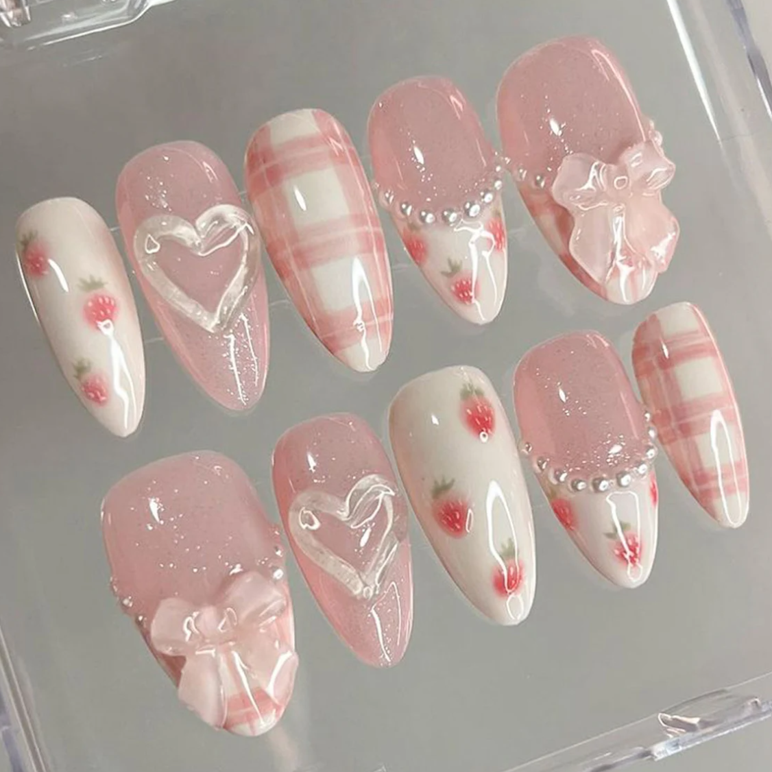 Strawberry Bow