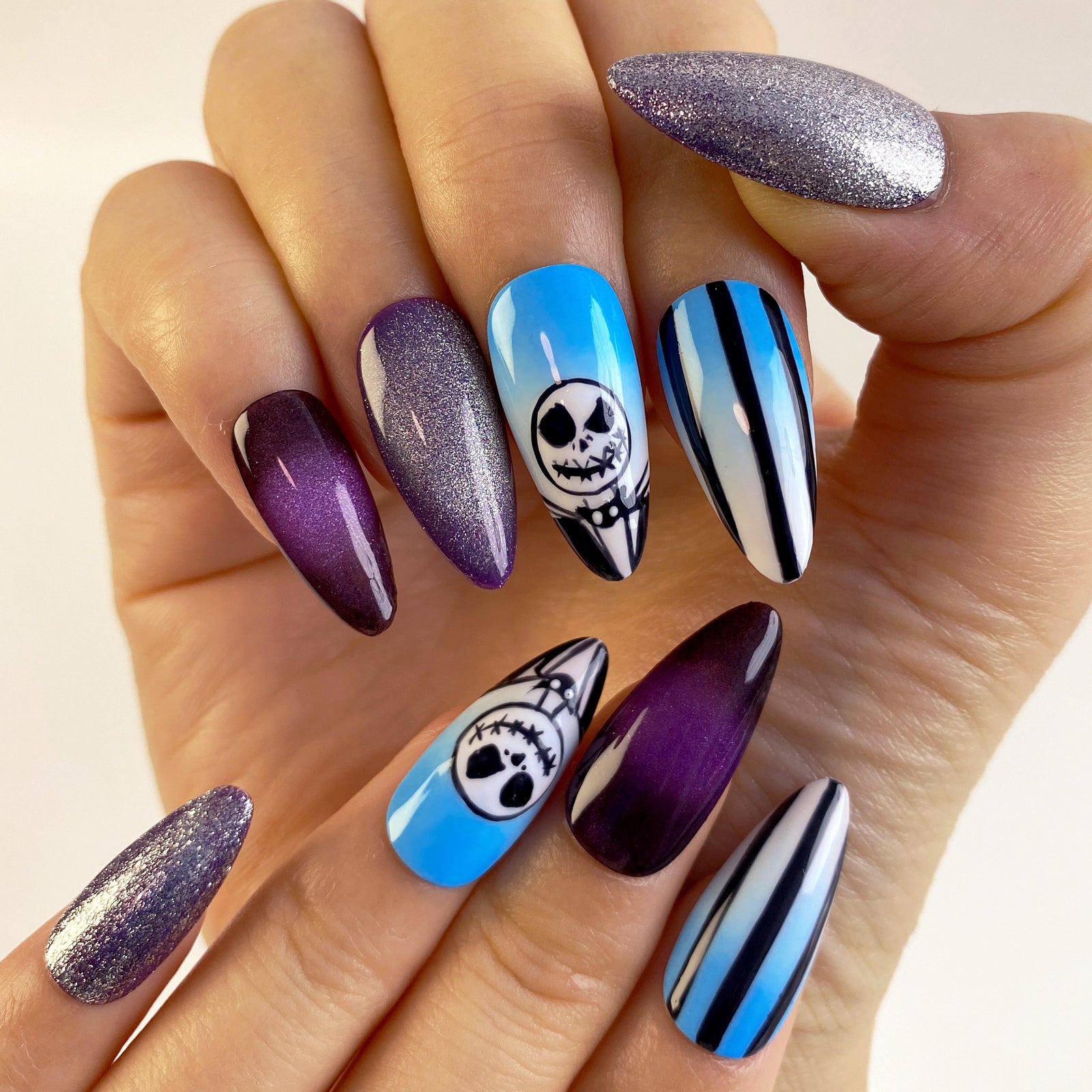 Skull Stripes